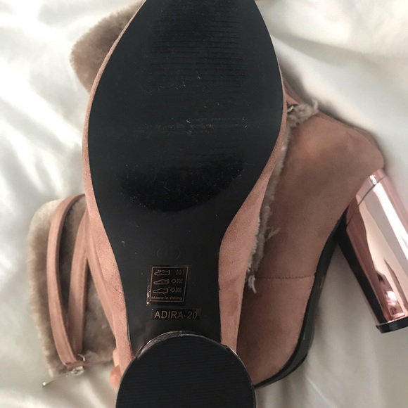 Cape Robbin Boots - Picture 3 of 5